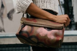 designer handbag affiliate programs image