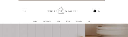 White Home Woods screenshot